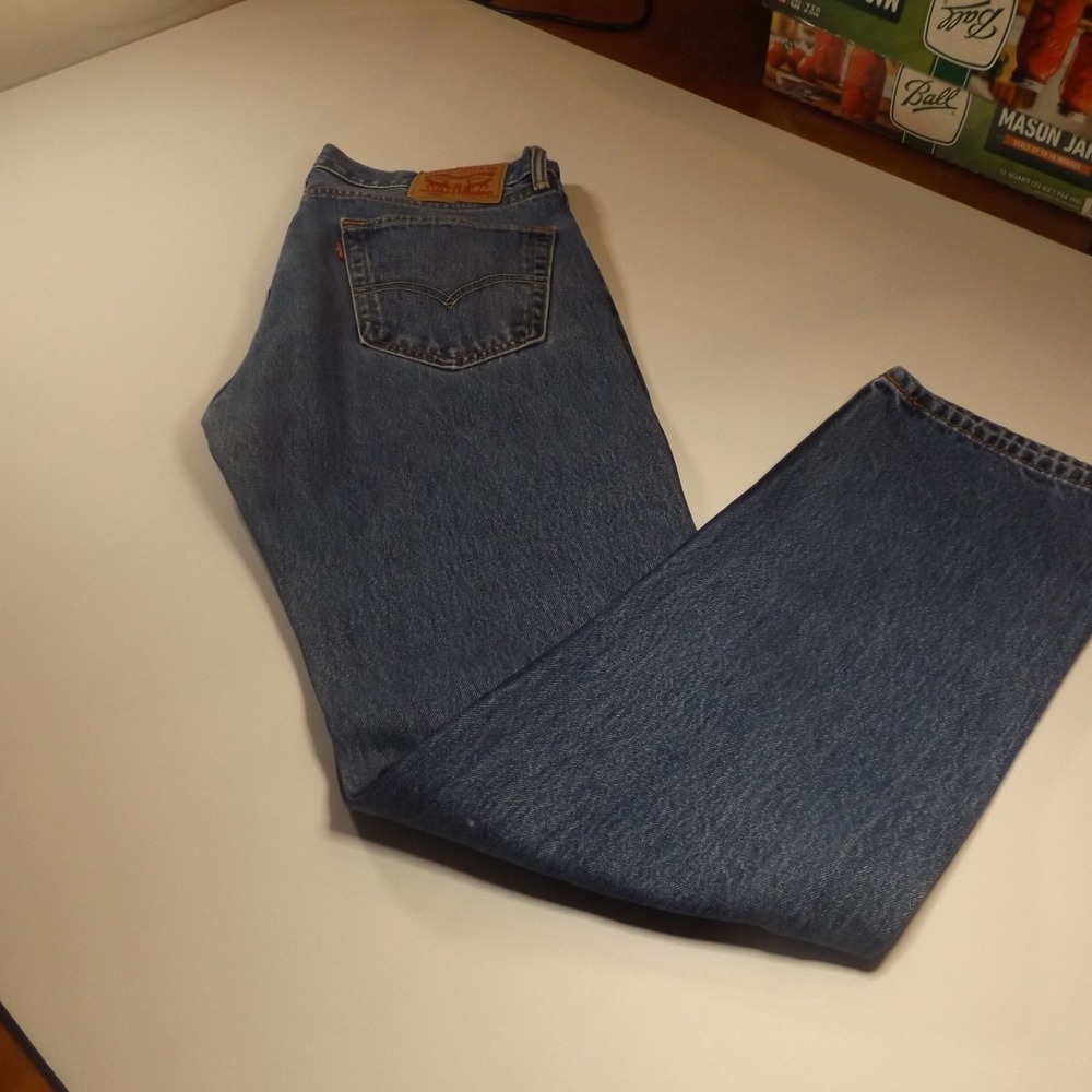 Levi's 505 Regular Fit Jean Men 34x32 Medium Stonewash Blue 005054891